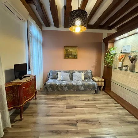 Emma'S House-2